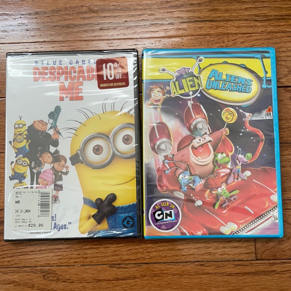 Two DVD’s Despicable Me & Aliens Unleashed NWT